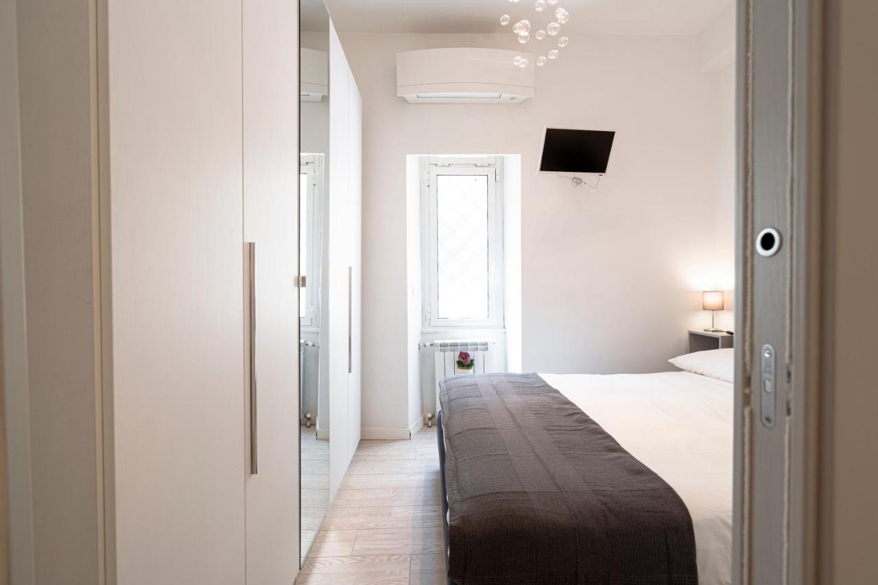 Appia Purple Terrace Apartment In Rome Exterior photo